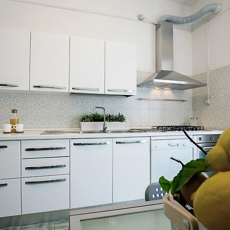 Angelina Apartments Amalfi Coast Maiori Buitenkant foto